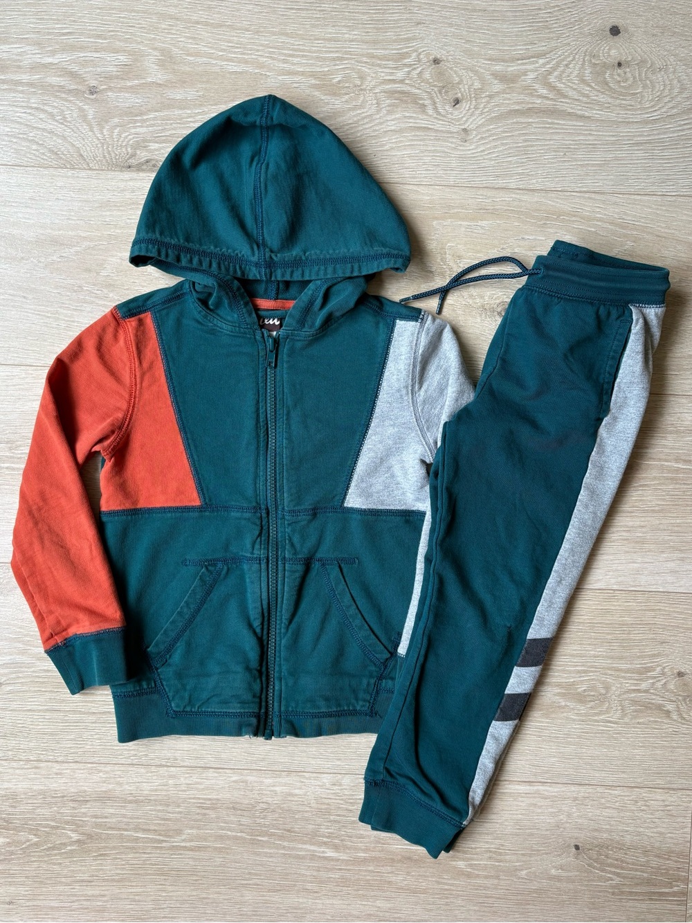 Tea Collection Jacket and Jogger Set Size 5